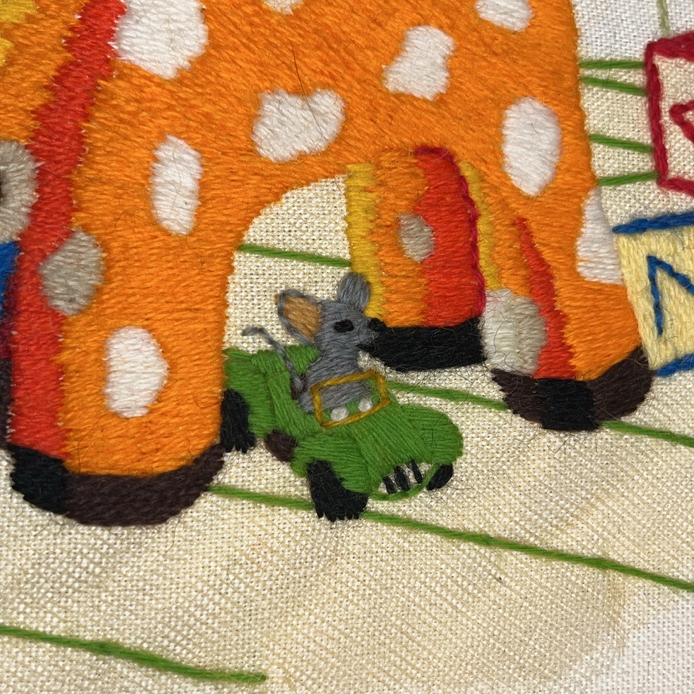 Handmade Vintage Nursury Animals Crewel Embroidery on Muslin - Picture 7 of 11
